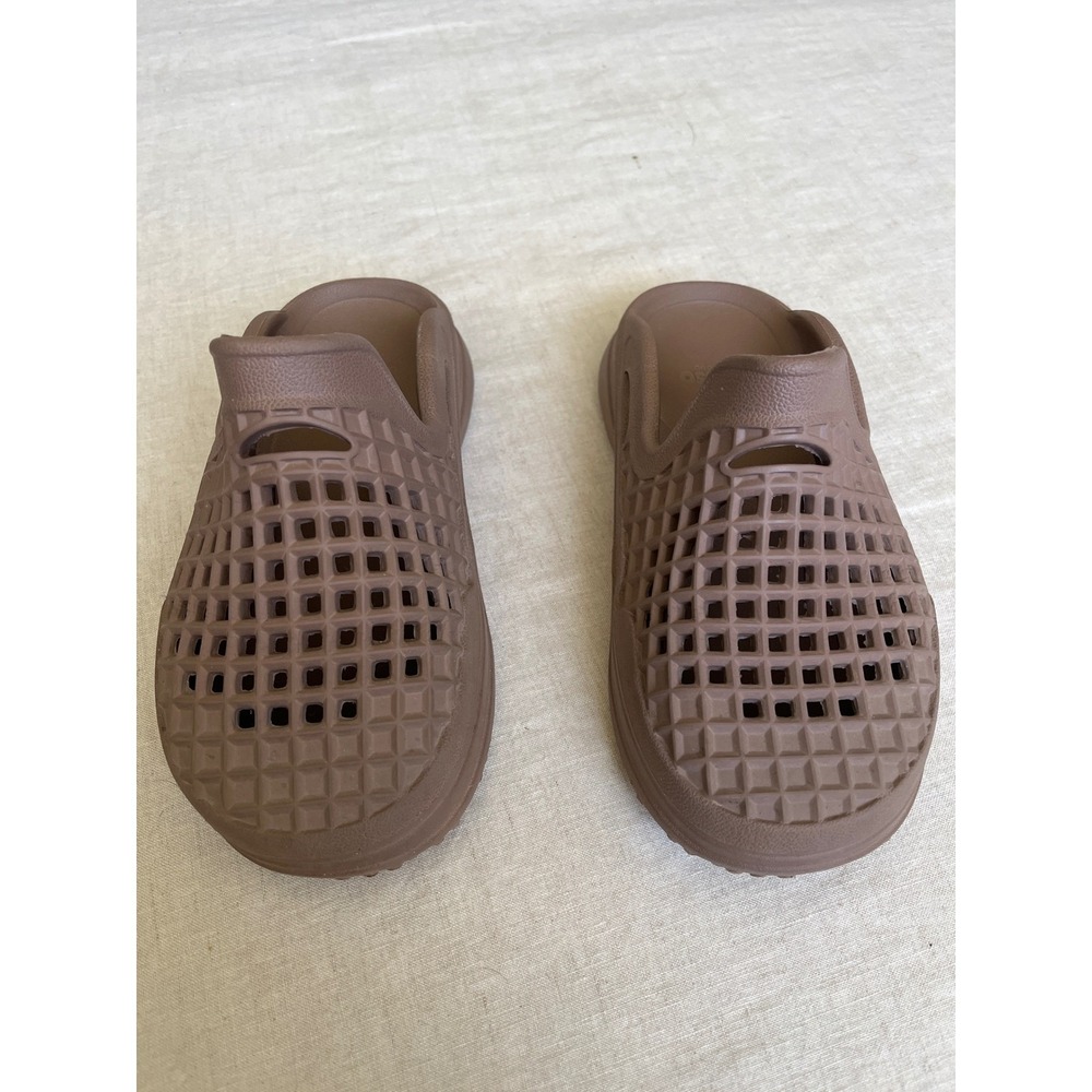 Lusso Cloud Scenario Waterproof Slides Mules colorway Malt Size 4 Men 6 Women